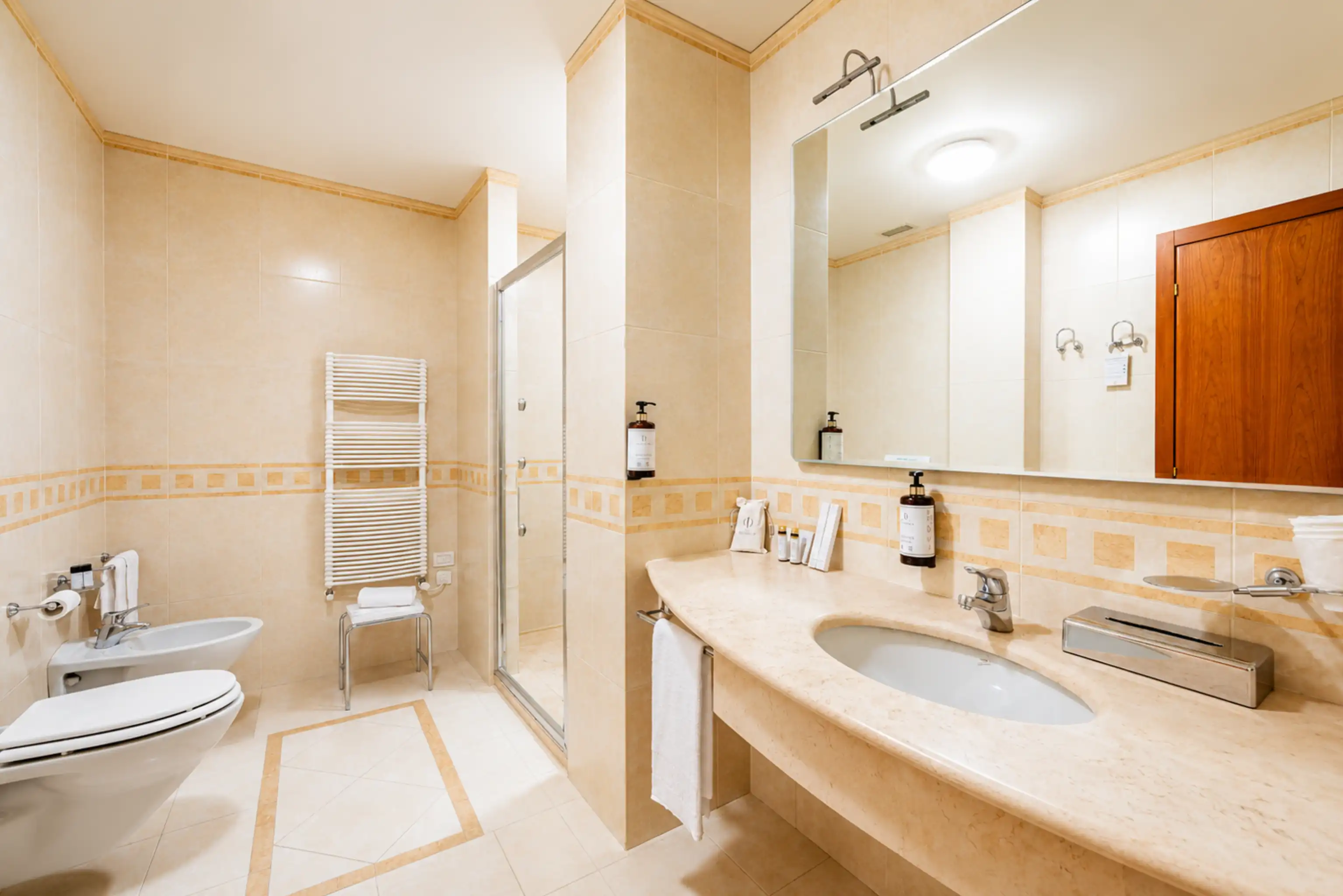 junior-suite-bagno.webp